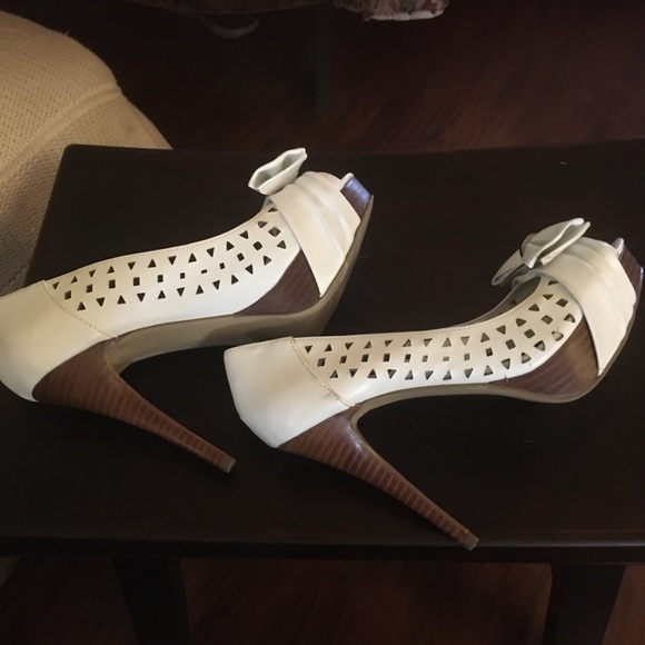 Women’s guess open toe pump heels - Picture 5 of 7